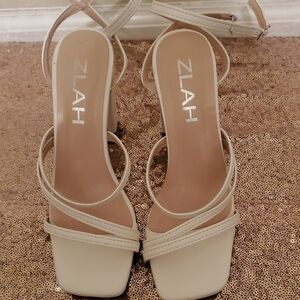 Elegant White Strappy Block Heel Sandals